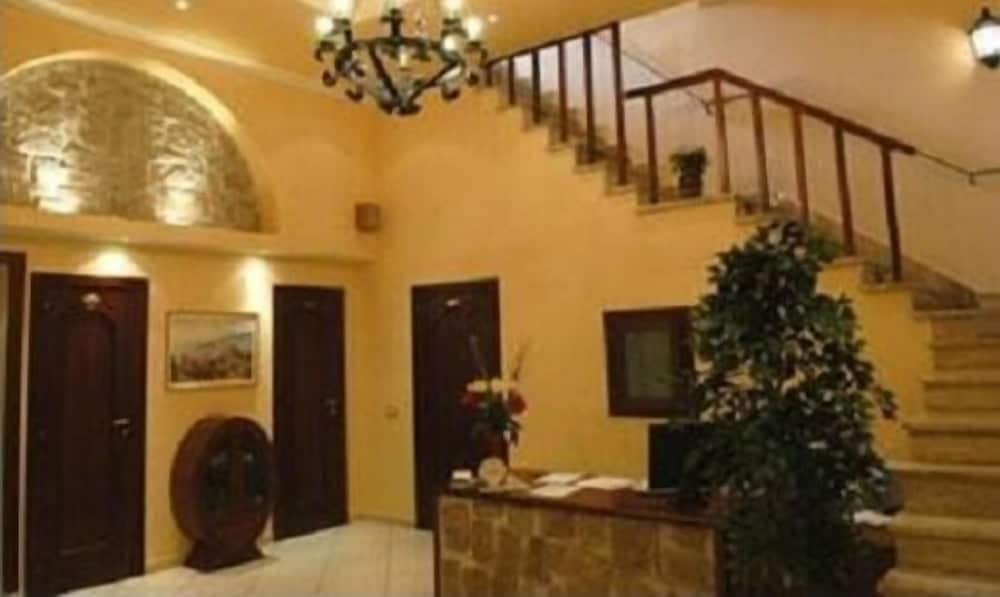 B&B La Storia Di Napoli 2