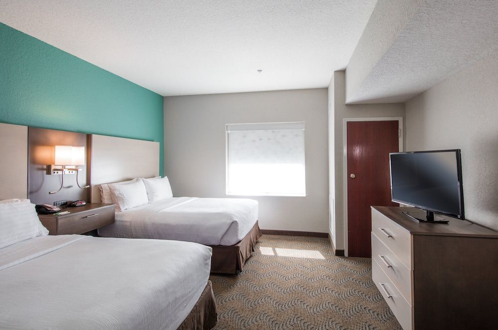 Holiday Inn & Suites LAKE CITY by IHG 2