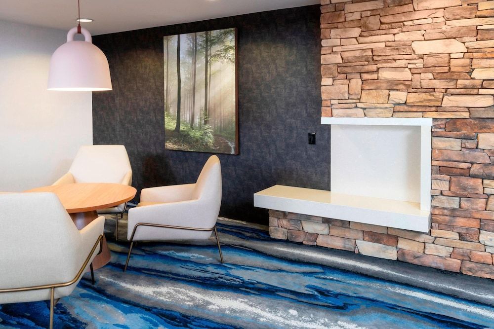 Fairfield Inn & Suites Bend Downtown 2