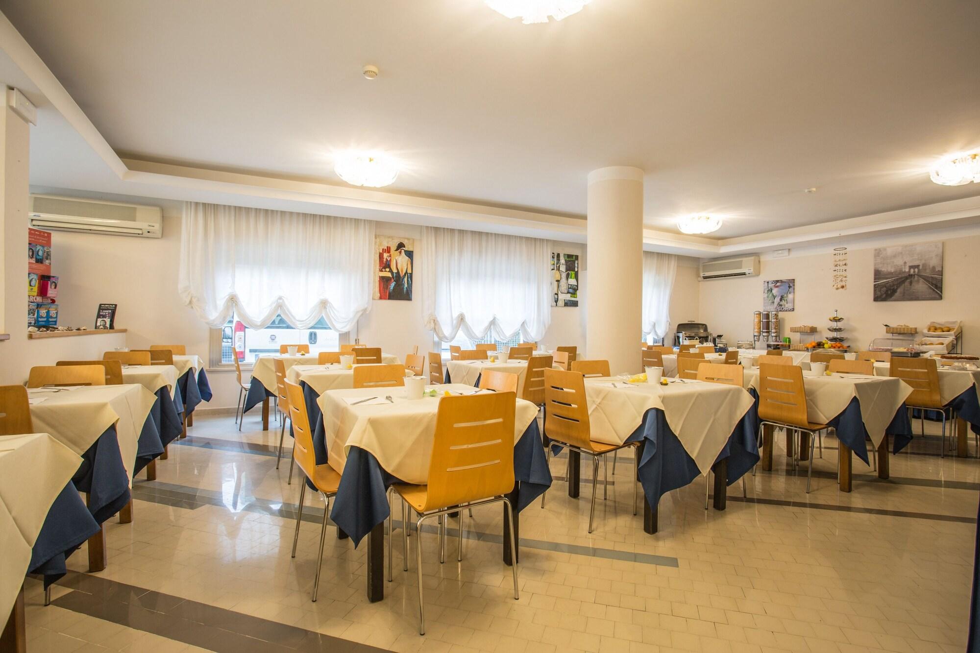 Hotel B&B Nizza Riccione 2