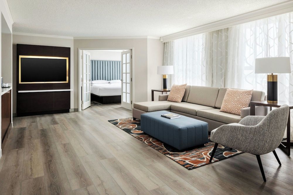 Chicago Marriott Suites Deerfield 1