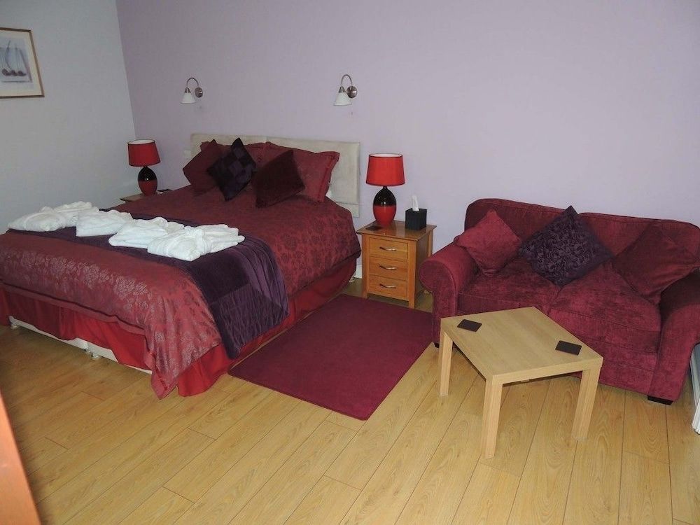 The Manor Coach House 1