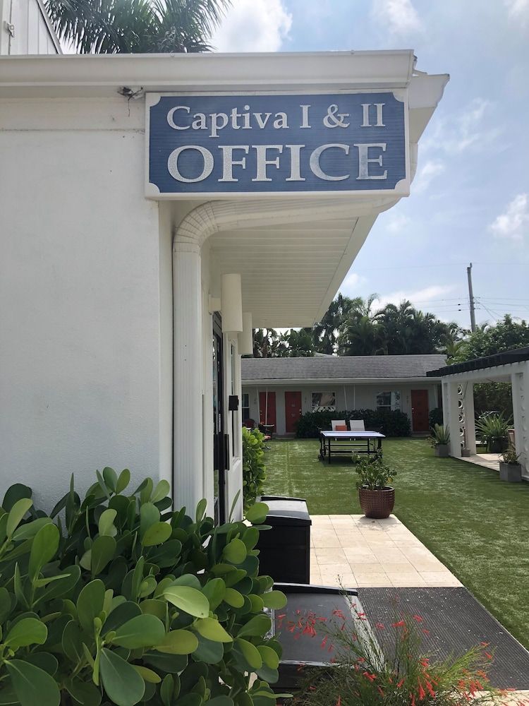 Captiva Beach Resort (open private beach access) 2