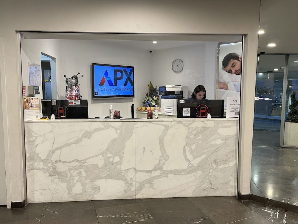 APX World Square 2
