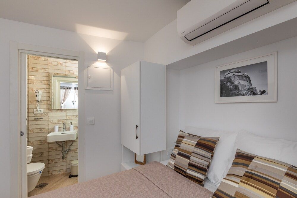 Apartment & Rooms Palmotta 2