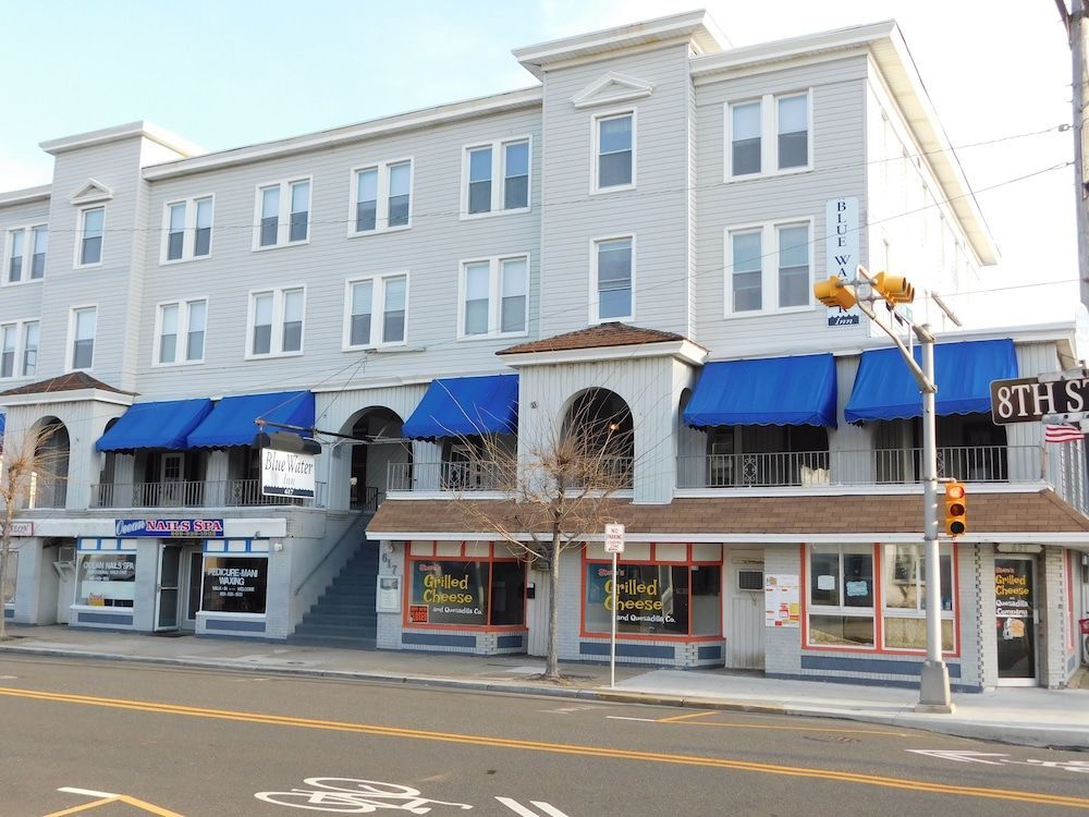 Blue Water Inn 1