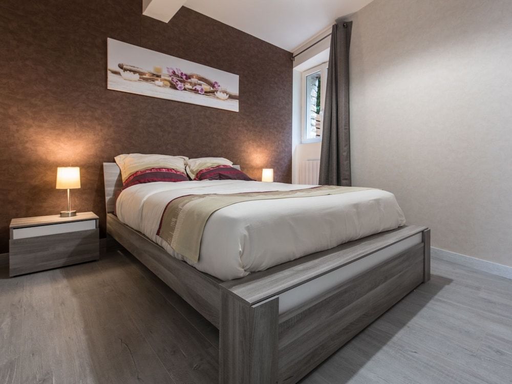 Appart Hôtel Bourgoin 2