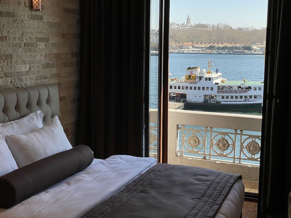 Weingart Seaside Hotel 1
