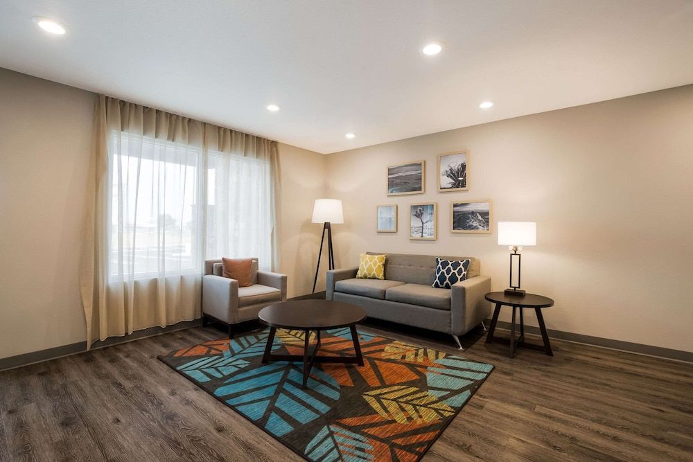 WoodSpring Suites Moreno Valley 2