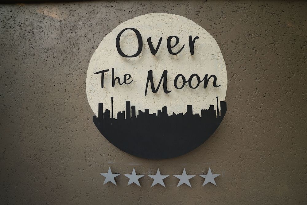 Over The Moon Guesthouse 1