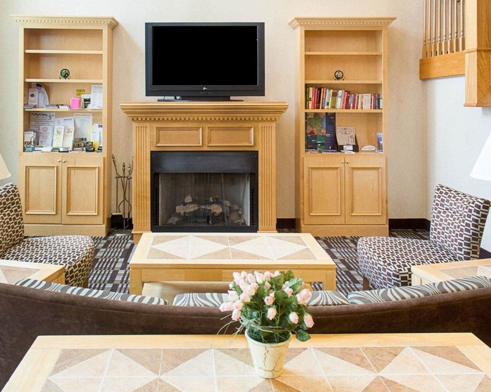Quality Inn & Suites Quantico 2