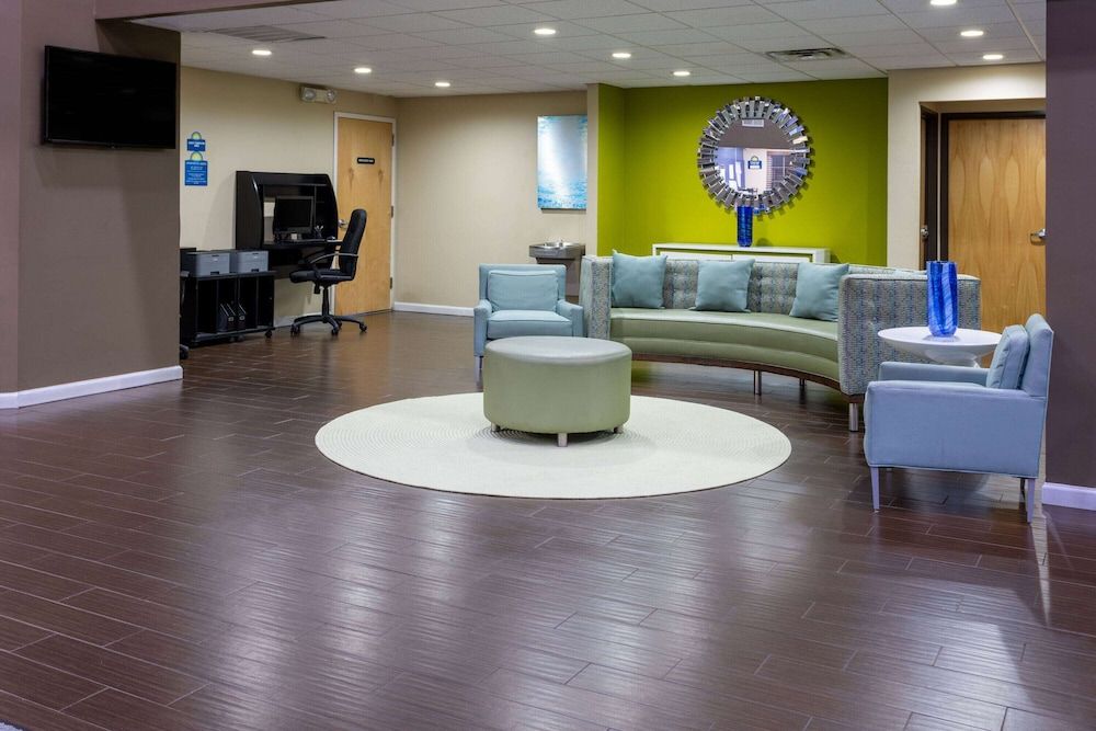 Days Inn & Suites by Wyndham Cherry Hill - Philadelphia 2