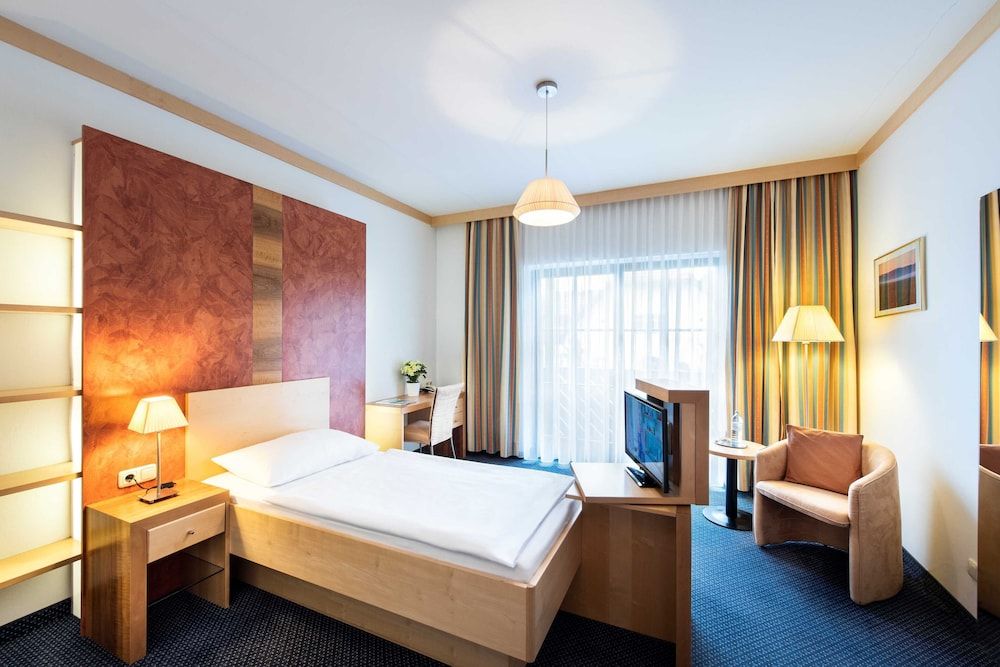 PARKHOTEL zur KLAUSE 2