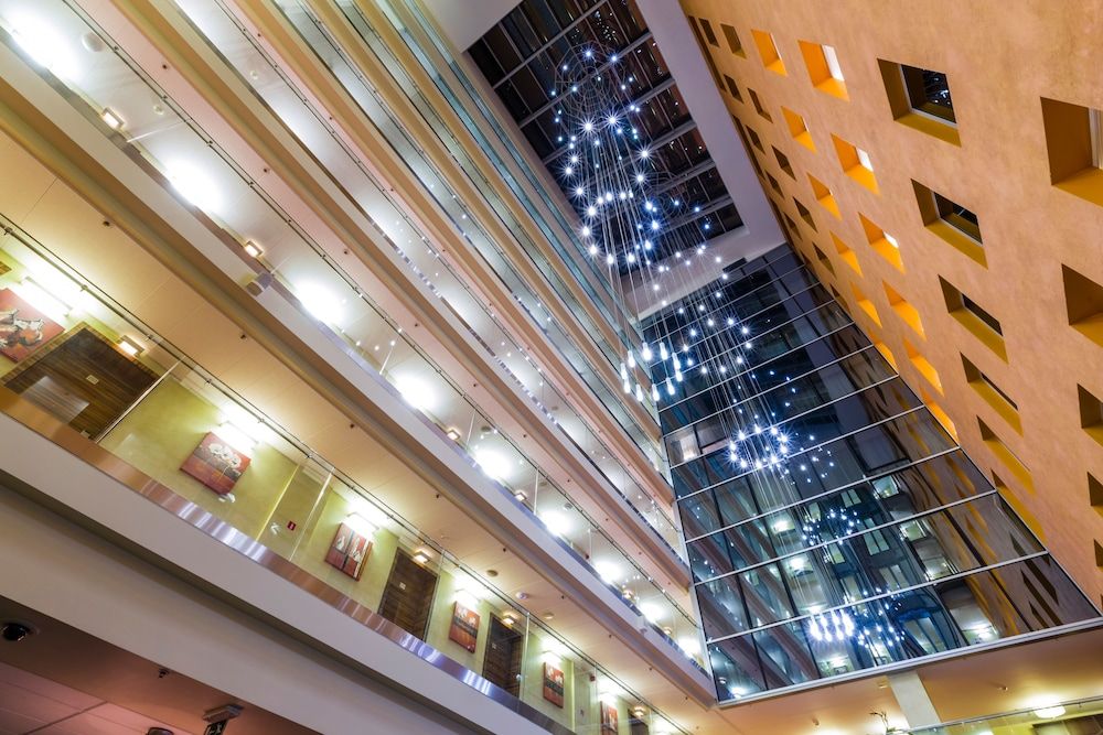 Avalon Hotel & Conferences 1