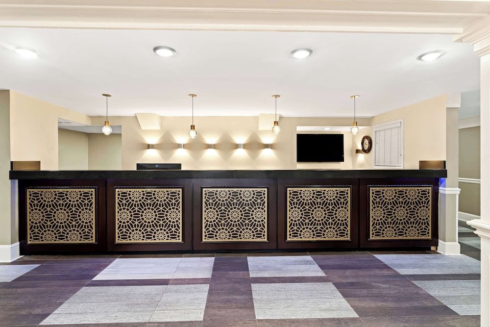 Best Western Riverside Inn 2
