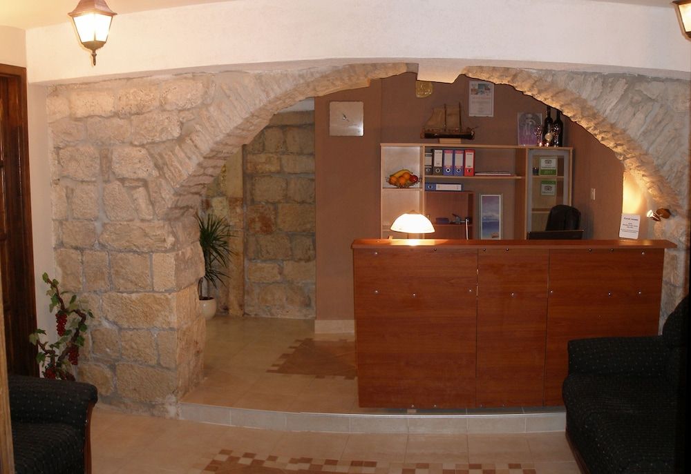 Carol Rooms 2