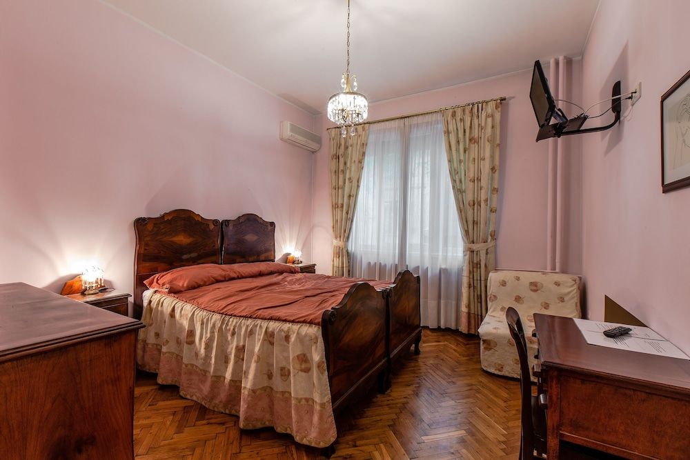 Casa Ferrari Bed & Breakfast 1