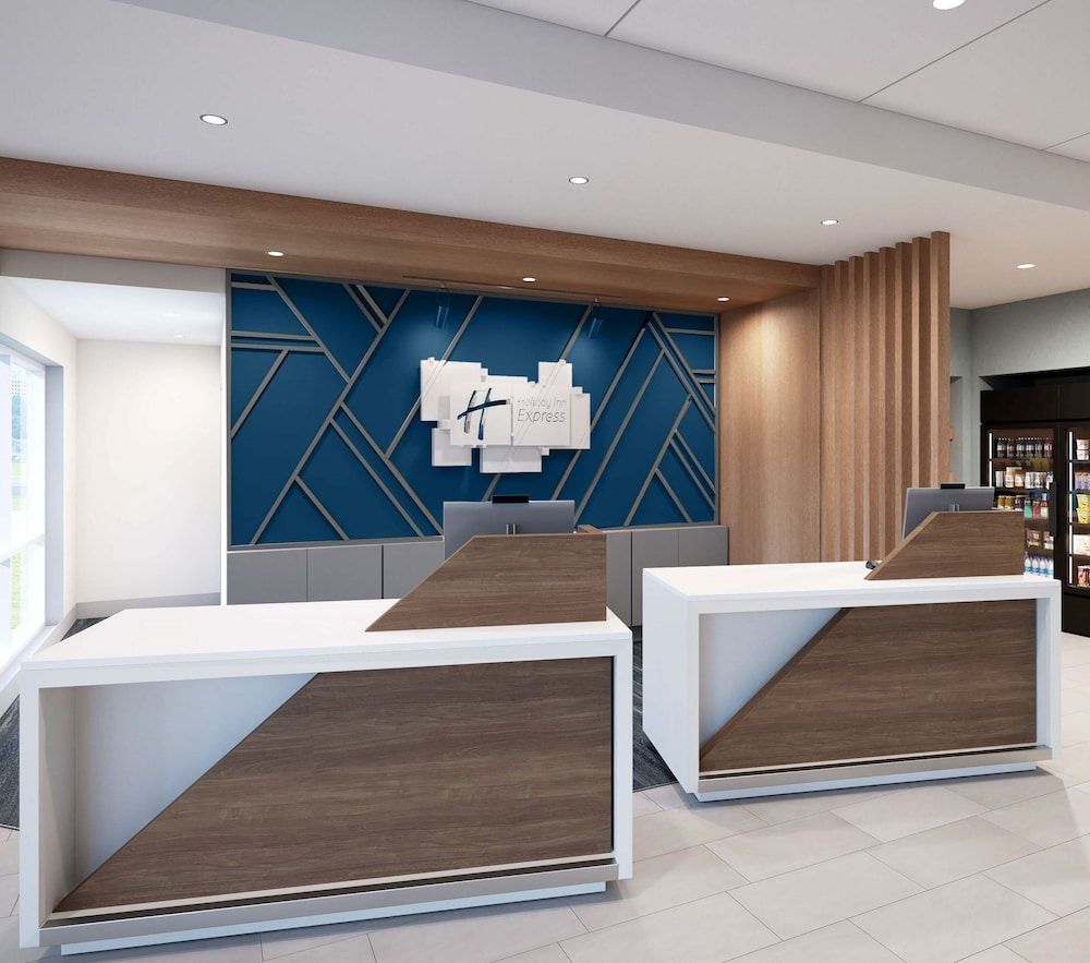 Holiday Inn Express & Suites Pensacola Airport North – I-10 by IHG 2