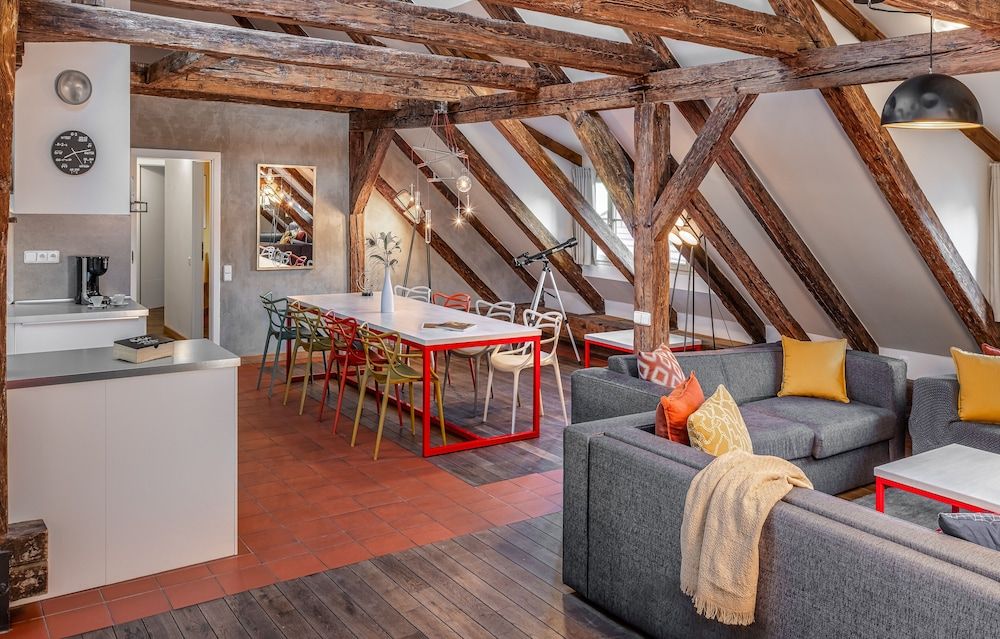 4 Arts Apartments by Adrez 2