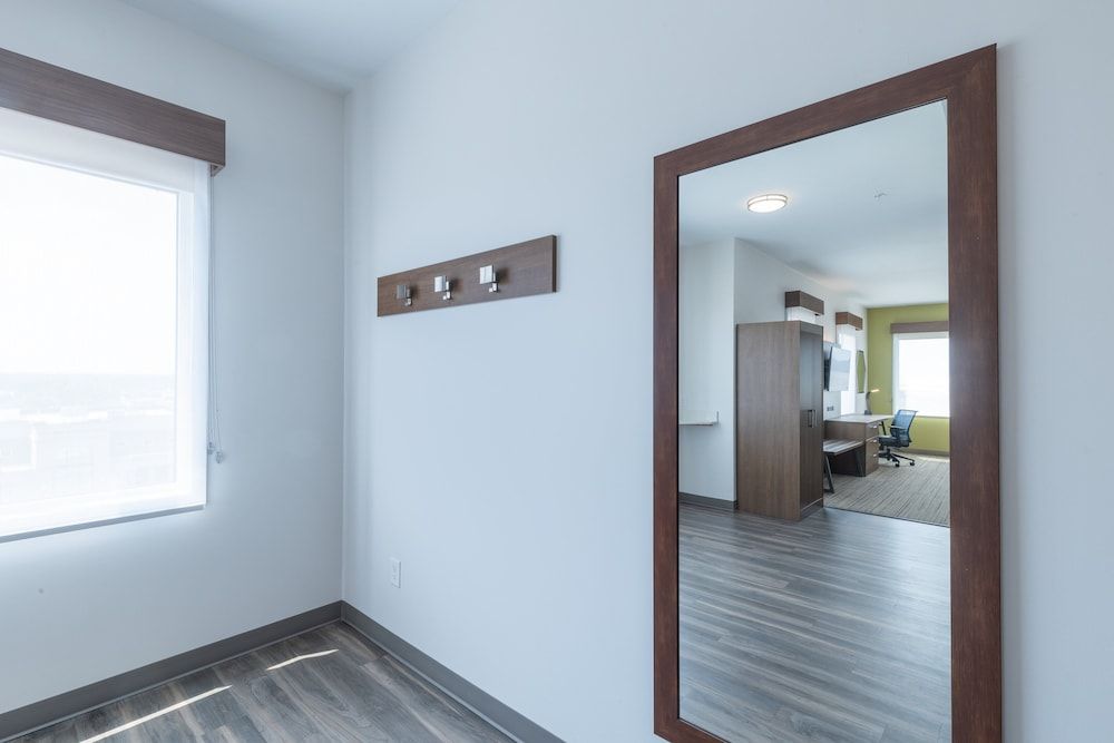 Holiday Inn Express & Suites COLUMBIA DOWNTOWN – THE VISTA by IHG 2