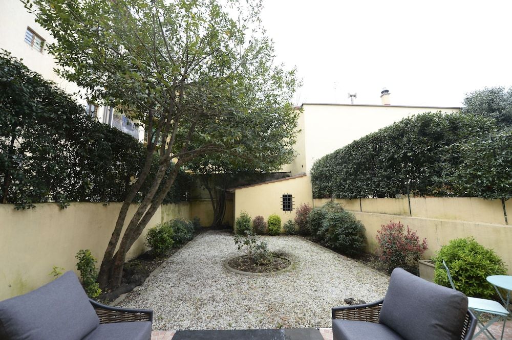 Palazzo Oliveto 1