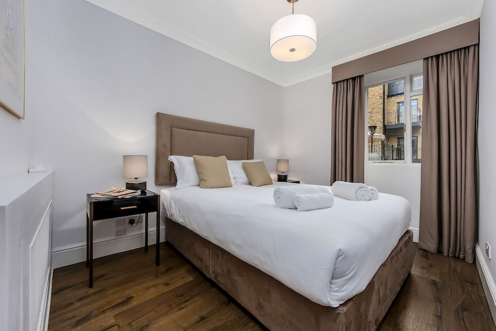 10 Curzon Street Apartments by Mansley 2