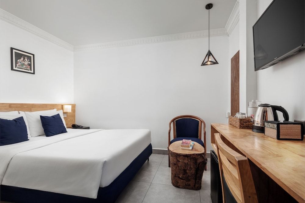 Pacific Hotel 2