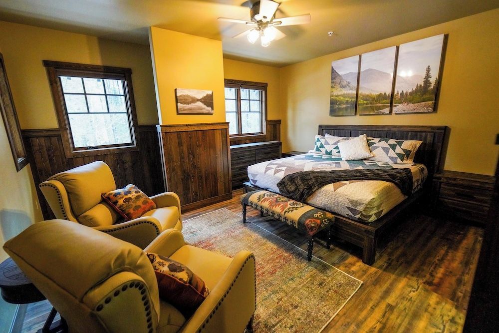 Apgar Lookout Suites 2