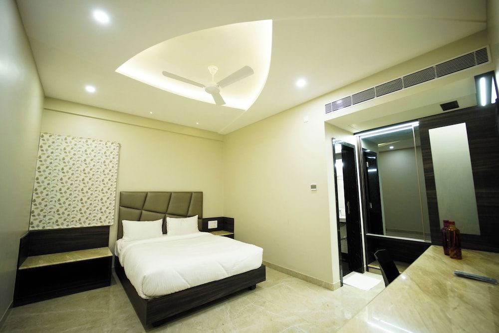 Sun Shine Hotel 1