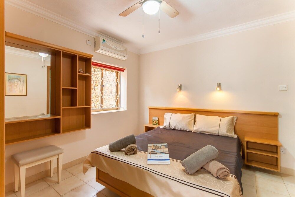 Villa & Pool Apart in Mellieha Bay Apartments 1