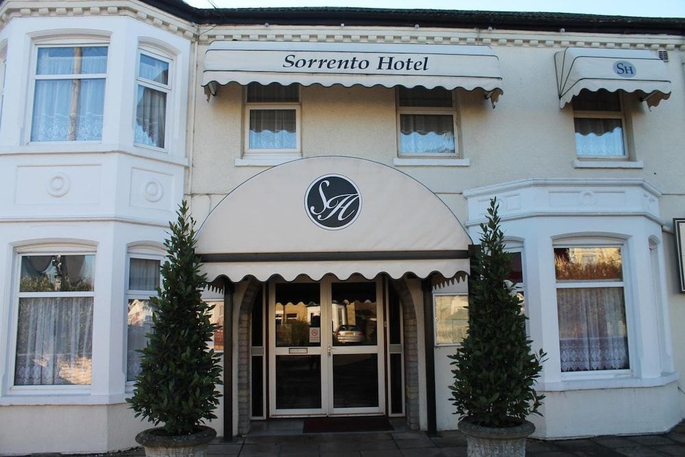 Sorrento Hotel & Restaurant 1