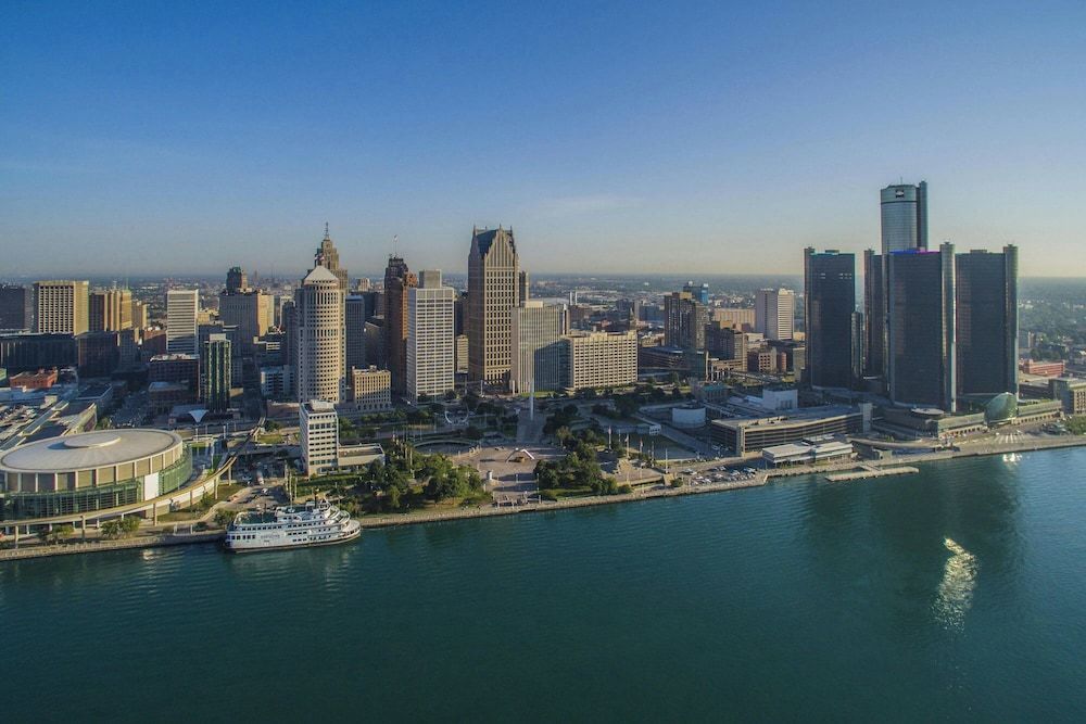 Detroit Marriott at the Renaissance Center 1