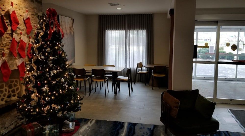 Fairfield Inn & Suites Mount Vernon Rend Lake 2