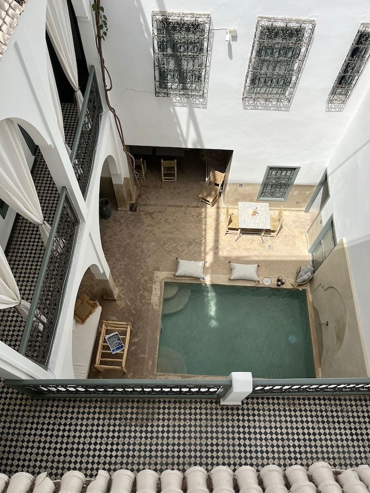 Riad Nafora 1
