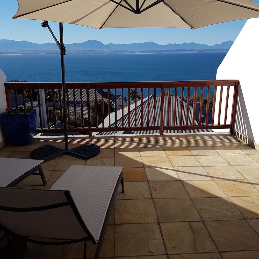 Aquamarine Guest House 1