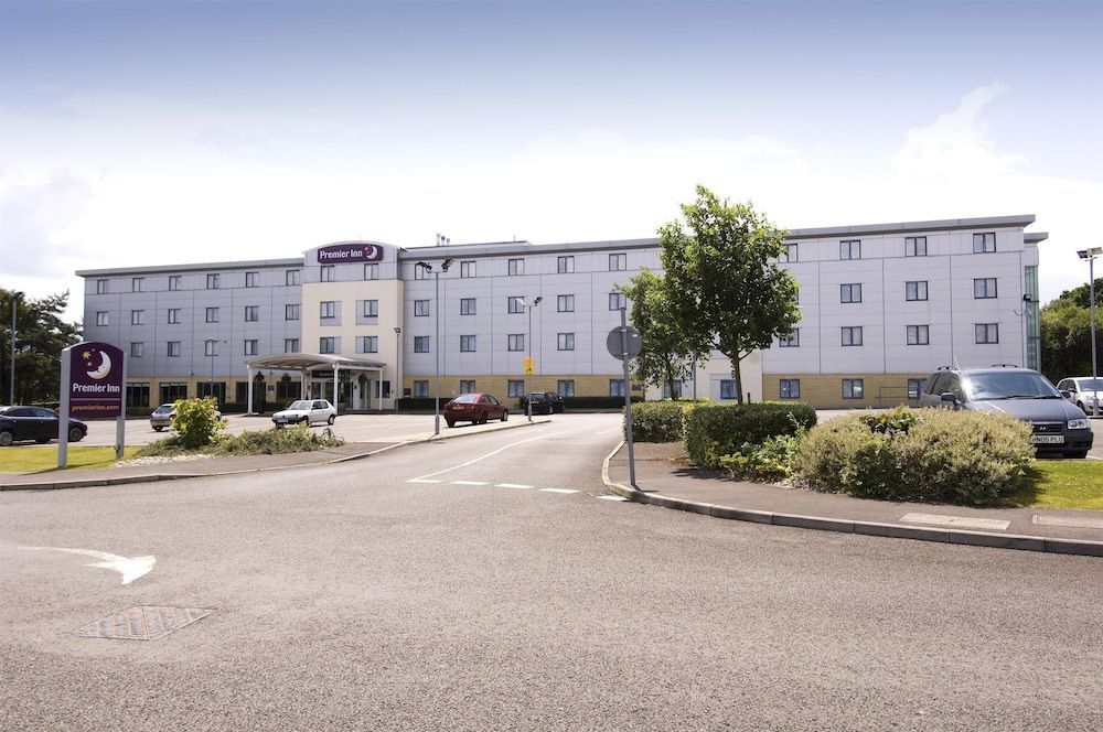 Premier Inn Poole North 1