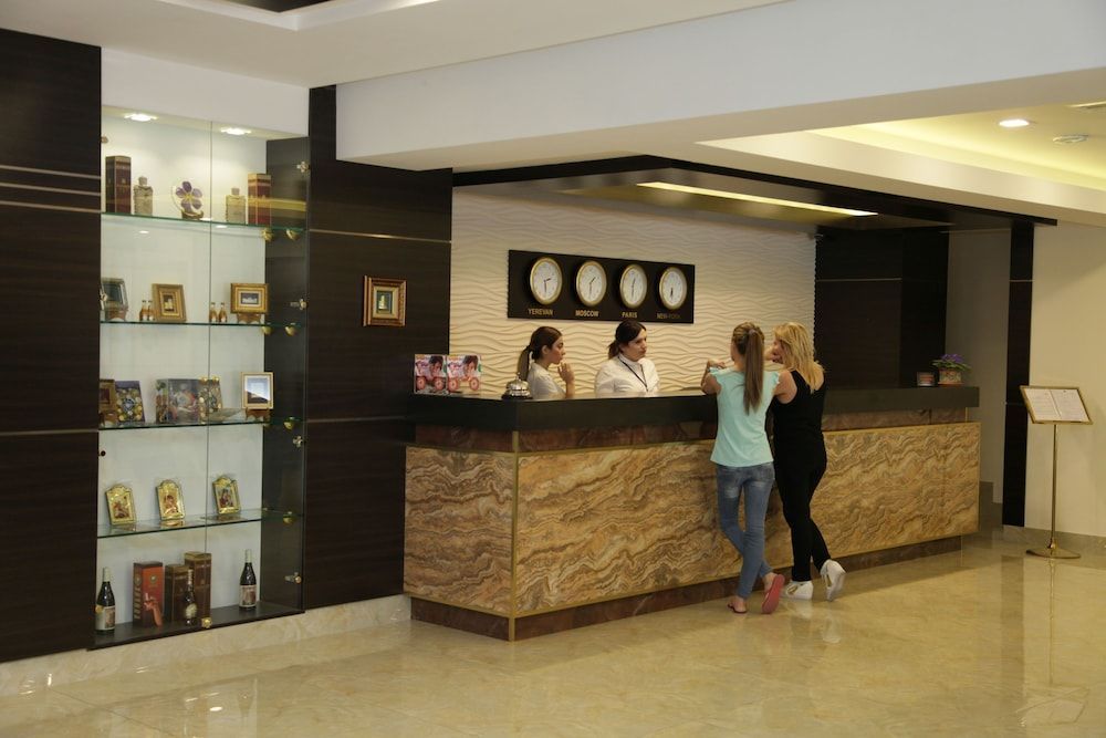 Shirak Hotel 2