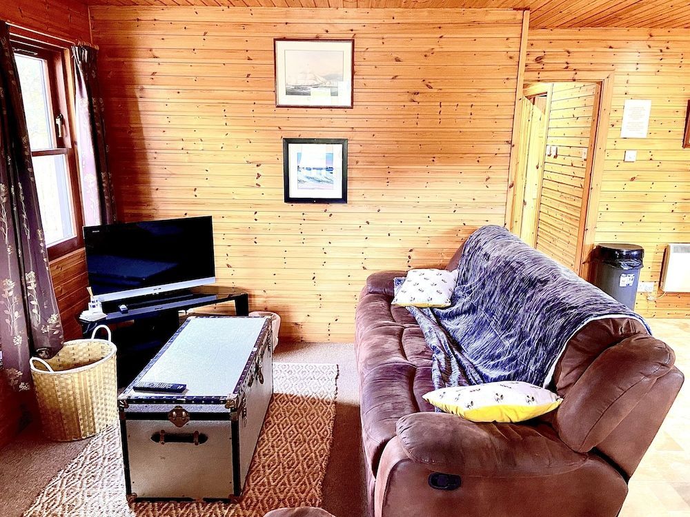 Braemar Lodge Cabins 2