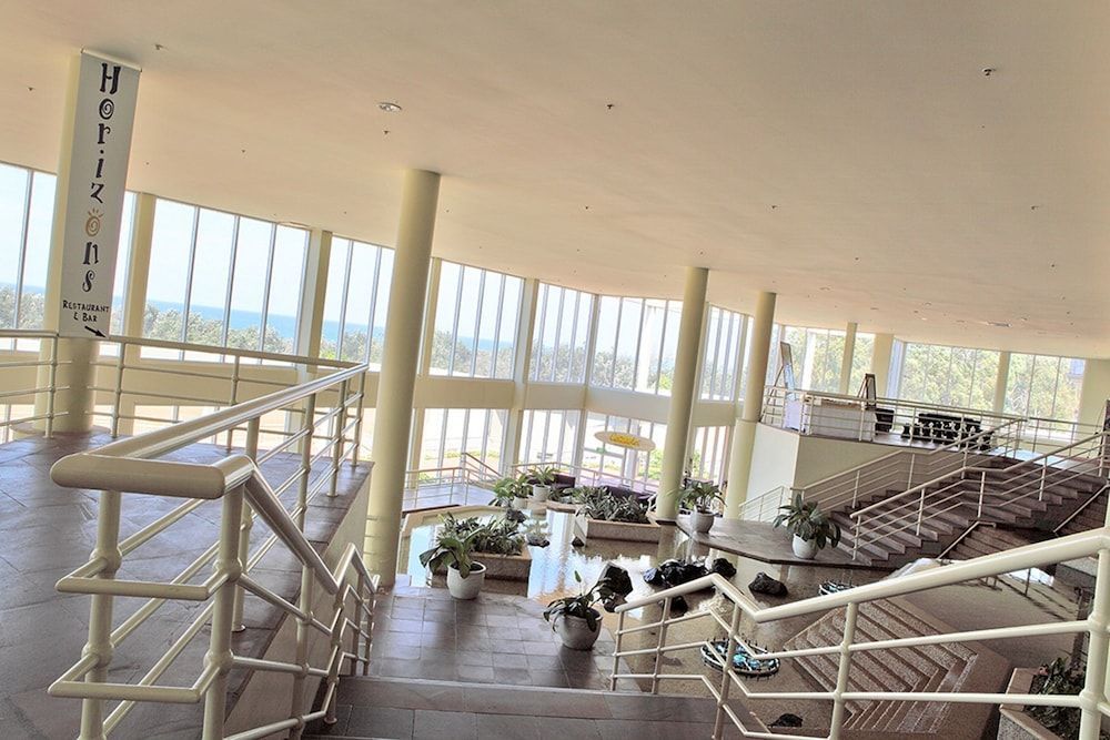 Absolute Beachfront Opal Cove Resort 1