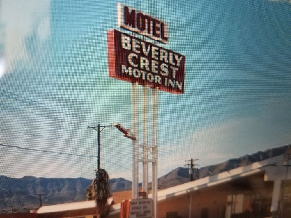 Beverly Crest Motor Inn 1