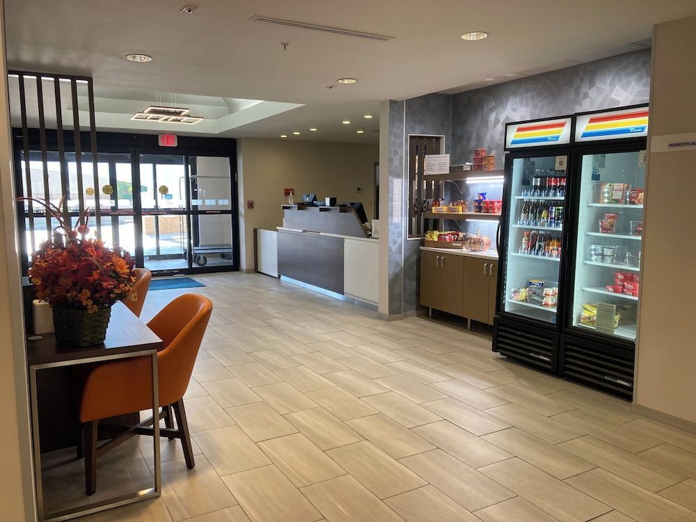Holiday Inn Express & Suites WINCHESTER by IHG 2