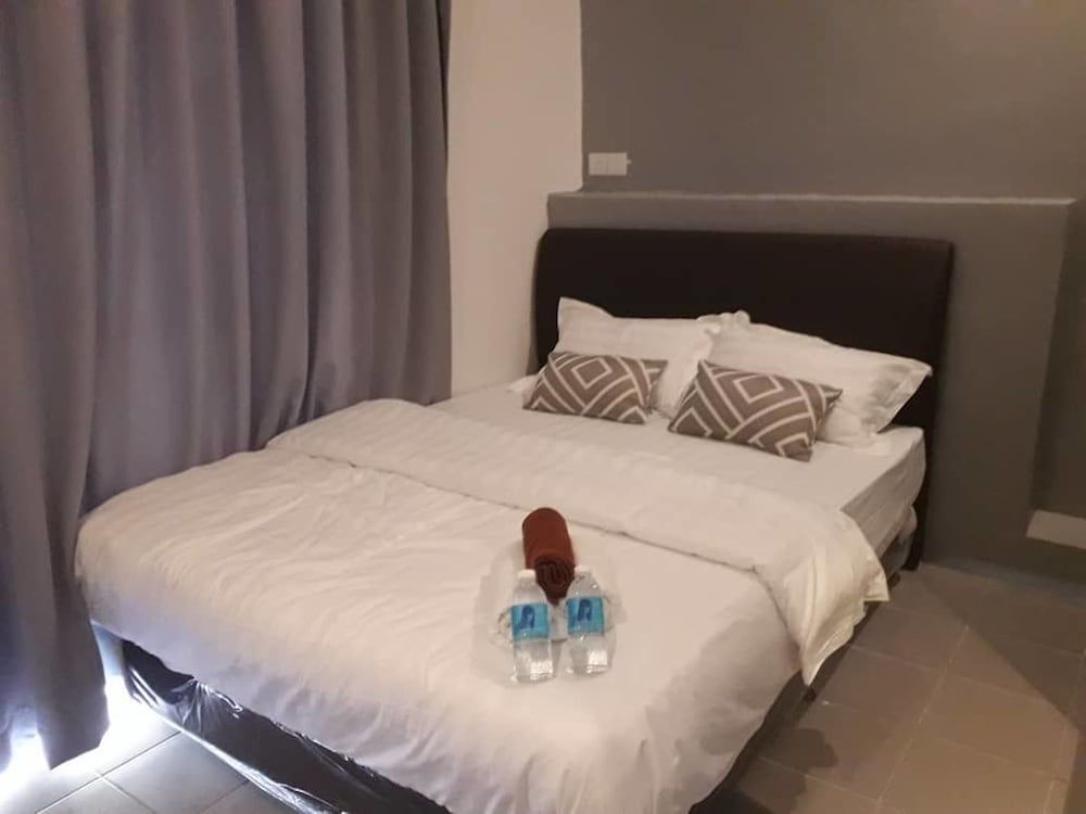 Halo Hotel 1