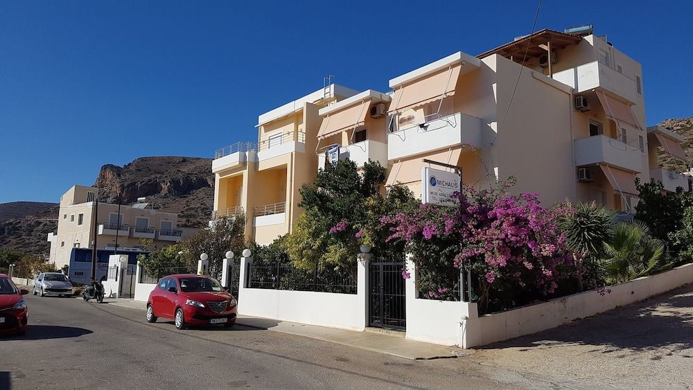 Michalis Studios & Aparntments 1