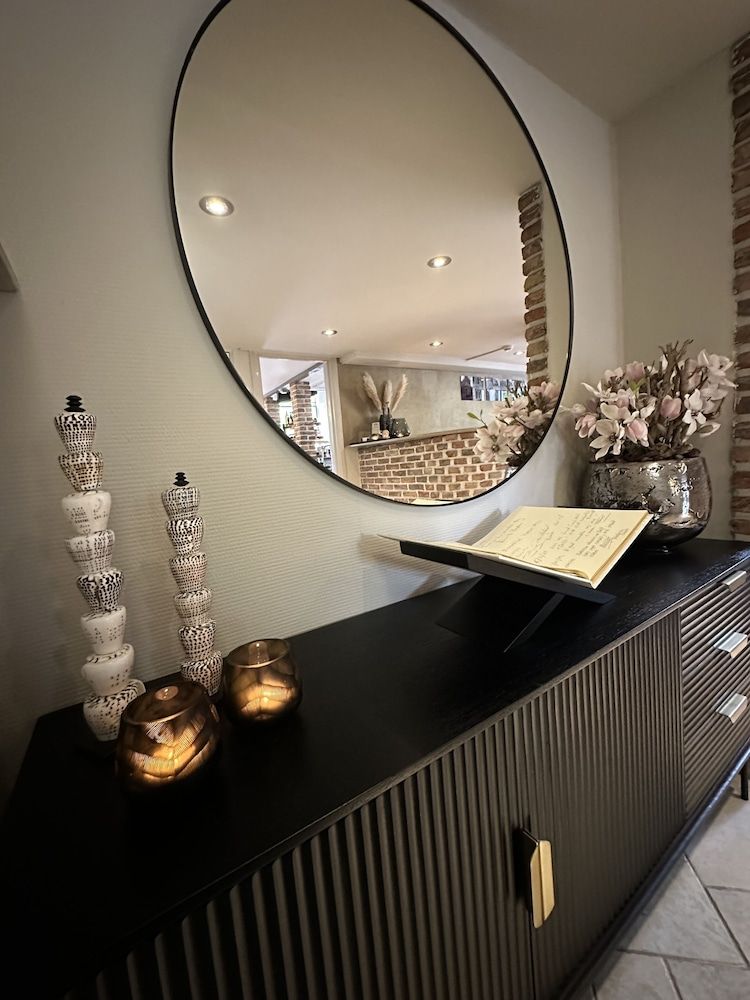 Grand Canal Boutique Hotel Delft 2