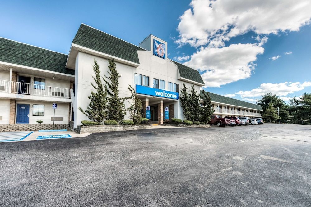 Motel 6-Niantic, CT - New London 1