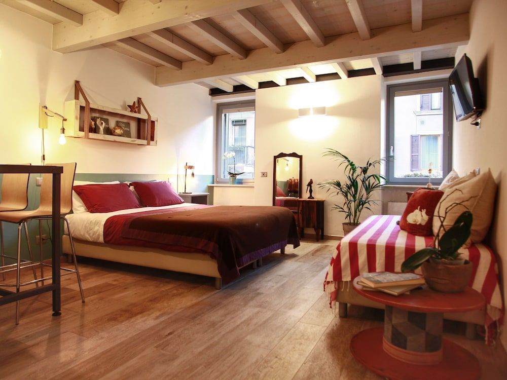 Casa Santa Marta 1