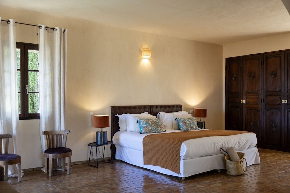 Hôtel Case Latine 1