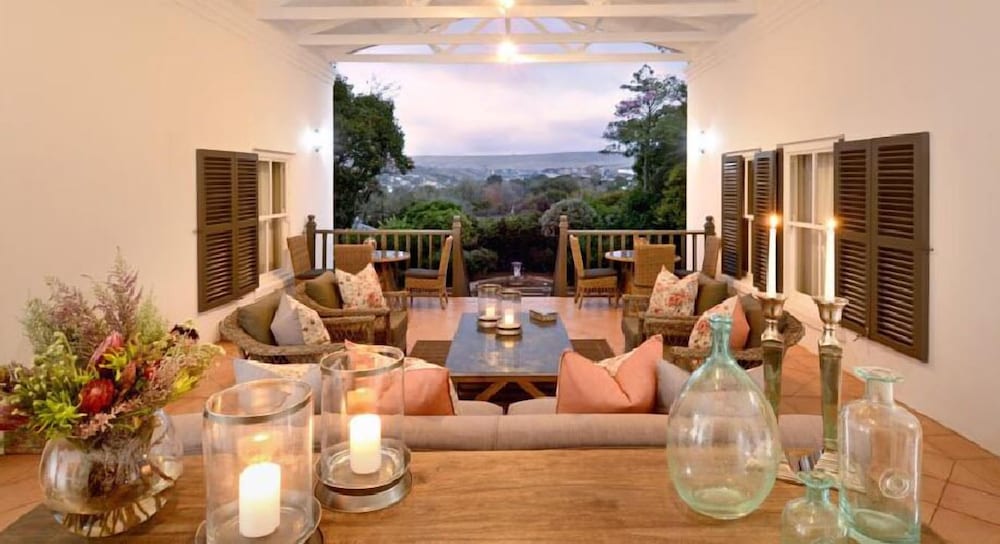 8A Grahamstown by The Oyster Collection 1