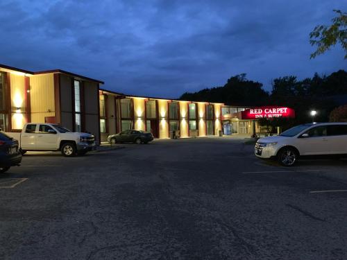 Red Carpet Inn Suites Ebensburg 1