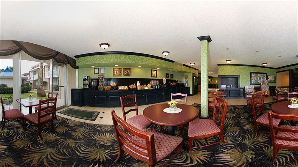 Quality Inn & Suites on the Beach Downtown 2